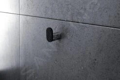 Nimco Nava - Handdoekhaak, Mat Zwart/chroom NA 28054 -Duravit || Geberit || Grohe Verkoopwinkel 1351e57a6389423356b8f8d2