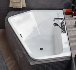 Duravit Paiova 5 - Asymmetrisch Bad, 1770x1300 Mm, Links, Wit 700390000000000 -Duravit || Geberit || Grohe Verkoopwinkel 1e918b5fbaf2c54445fca9f4